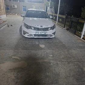 Kia Optima 2020