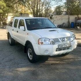 Nissan Navara 2012