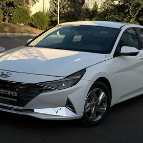 Hyundai Elantra 2021
