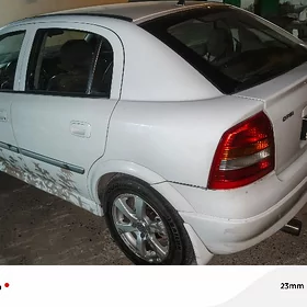 Opel Astra 2003