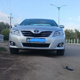 Toyota Camry 2010