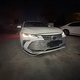 Toyota Avalon 2019