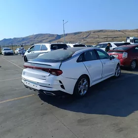 Kia K5 2021