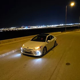 Toyota Camry 2025