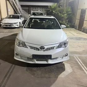 Toyota Camry 2013