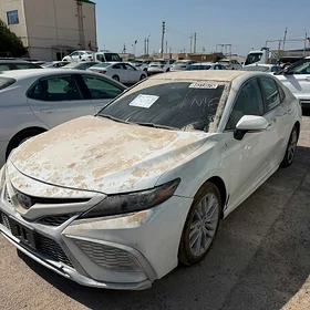 Toyota Camry 2022