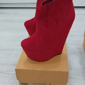 Jenskaya obuv