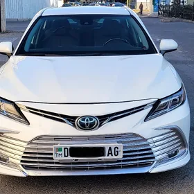 Toyota Camry 2020