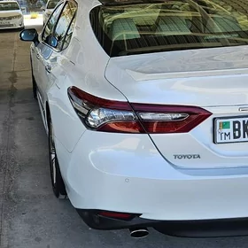 Toyota Camry 2022
