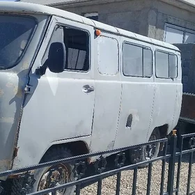 UAZ 452 2006