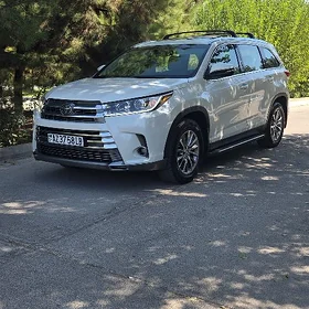 Toyota Highlander 2018