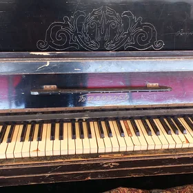 Belarus pianino