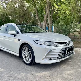 Toyota Camry 2024