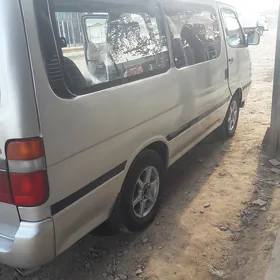 Toyota Hiace 1990