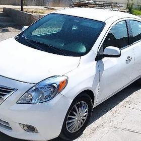 Nissan Versa 2011