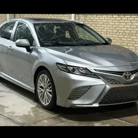 Toyota Camry 2020