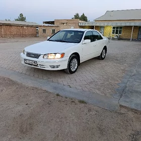 Toyota Camry 1999