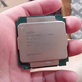 Xeon E5 2696 v3