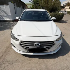 Hyundai Elantra 2021