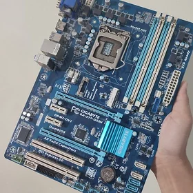 Gigabyte Z77 DS3H