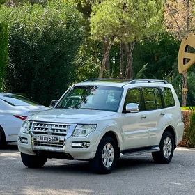 Mitsubishi Pajero 2021