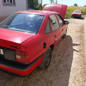 Opel Vectra 1990