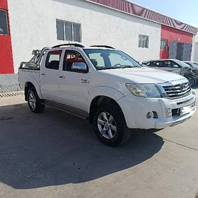 Toyota Hilux 2014