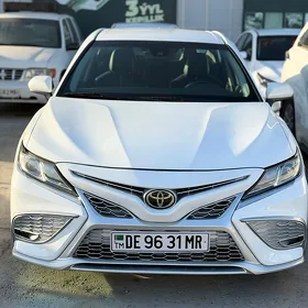 Toyota Camry 2020