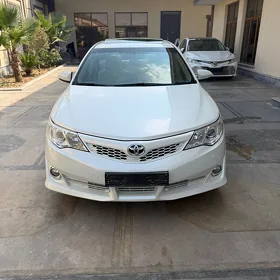 Toyota Camry 2013
