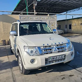 Mitsubishi Pajero 2013