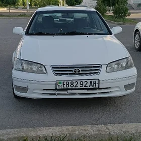 Toyota Camry 1999