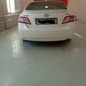 Toyota Camry 2010