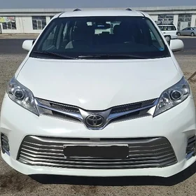 Toyota Sienna 2020