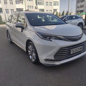 Toyota Sienna 2024