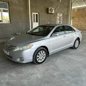 Toyota Camry 2010