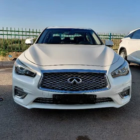 Infiniti Q50 2021