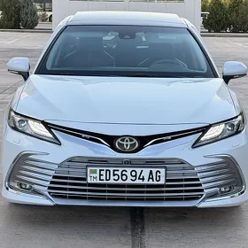 Toyota Camry 2018