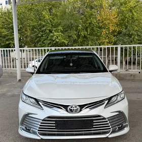 Toyota Camry 2022