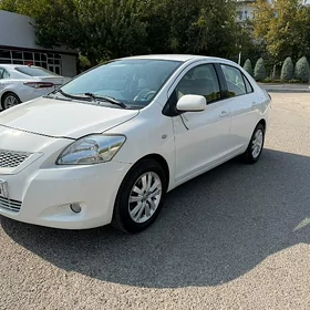 Toyota Yaris 2010