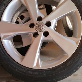 corolla 17lik diska