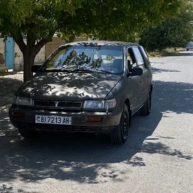 Mitsubishi Chariot 1991