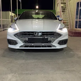 Hyundai Elantra 2021