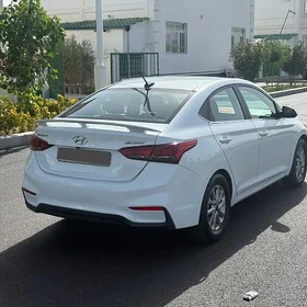 Hyundai Accent 2022