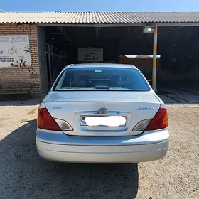 Toyota Avalon 2001