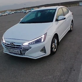 Hyundai Elantra 2020