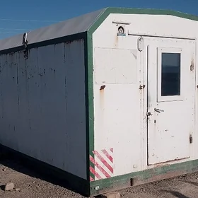 Ýaşaýyş kontenyer (Kamp)