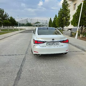 Lexus ES 350 2019