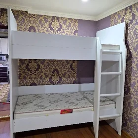 Krowat detskiy 2 etaj