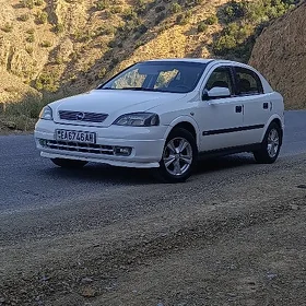 Opel Astra 2000