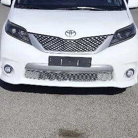 Toyota Sienna 2015